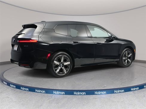New 2026 BMW iX xDrive45 image 5