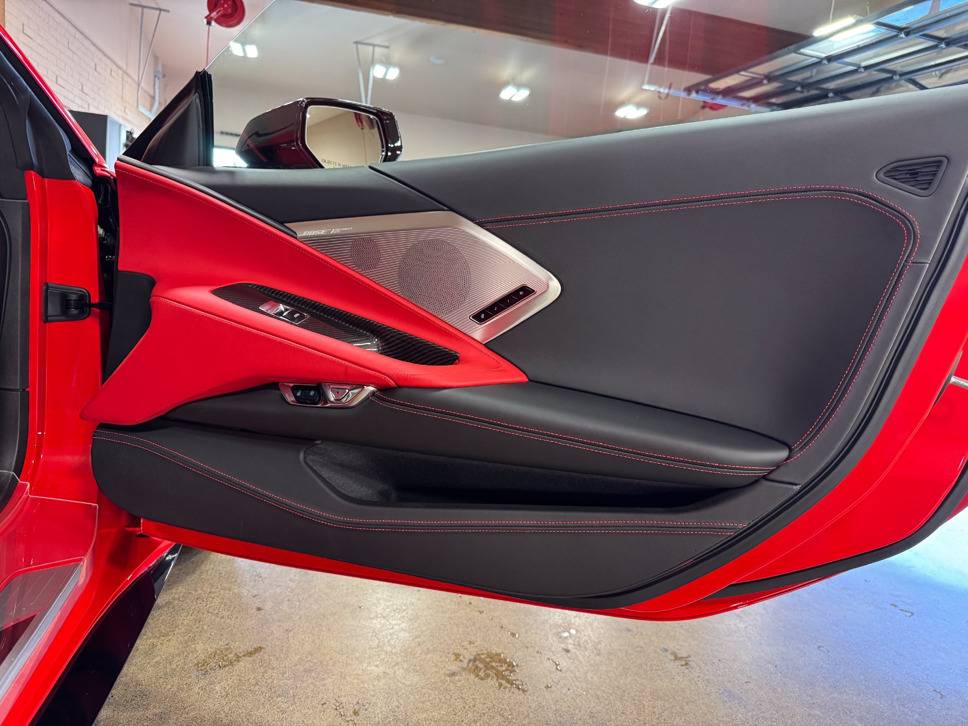 Used 2025 Chevrolet Corvette Stingray Premium Cpe w/ Z51 Performance Package RWD image 80