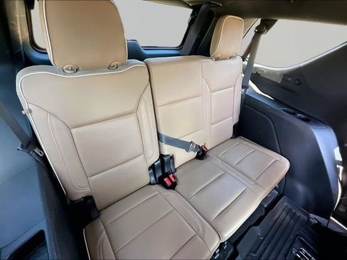 Used 2023 Chevrolet Tahoe Premier w/ Premium Package 2 RWD image 18