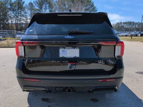 New 2026 Ford Explorer ST-Line RWD image 5