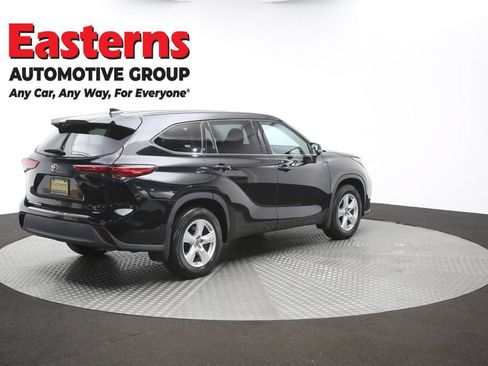 Used 2021 Toyota Highlander L AWD/4WD image 44