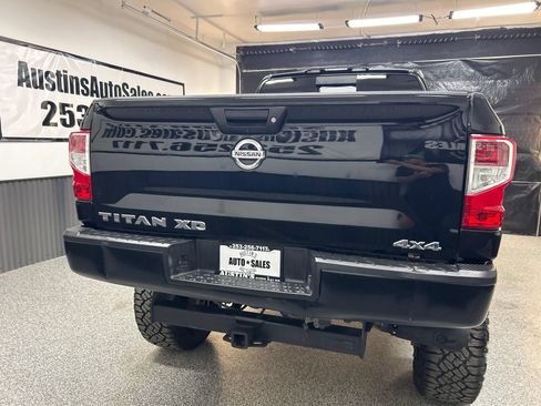 Used 2018 Nissan Titan S AWD/4WD image 5