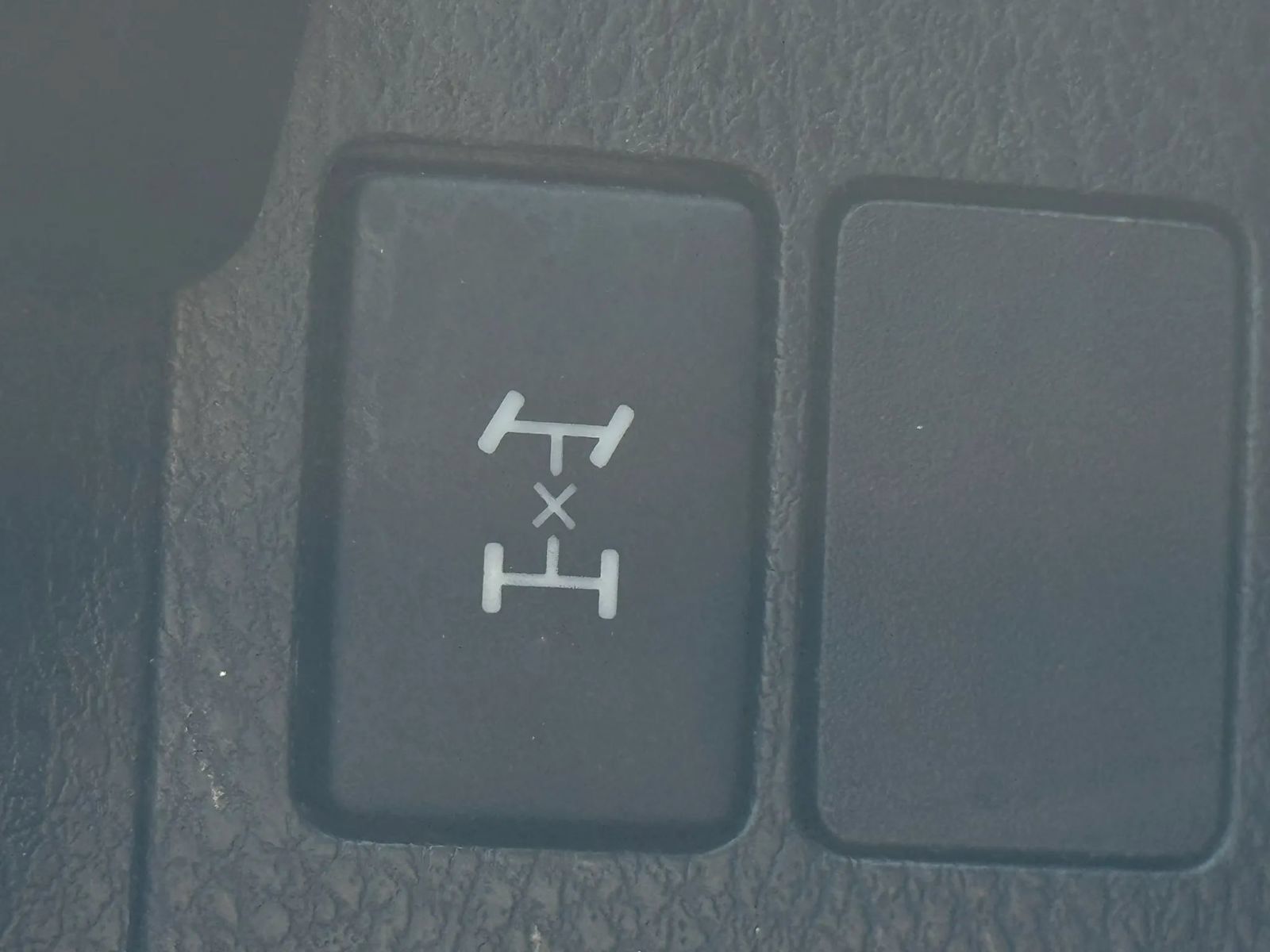 Used 2013 Toyota RAV4 XLE AWD/4WD image 28