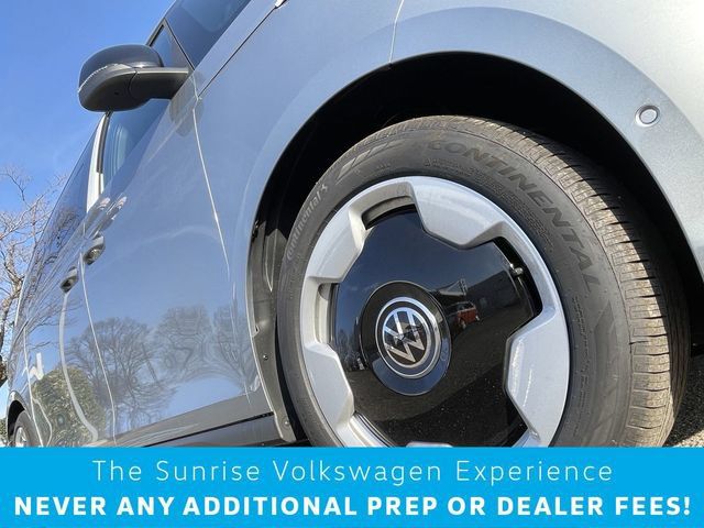New 2025 Volkswagen ID. Buzz Pro S RWD image 10