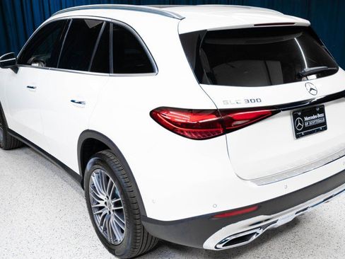 New 2026 Mercedes-Benz GLC 300 4MATIC image 7
