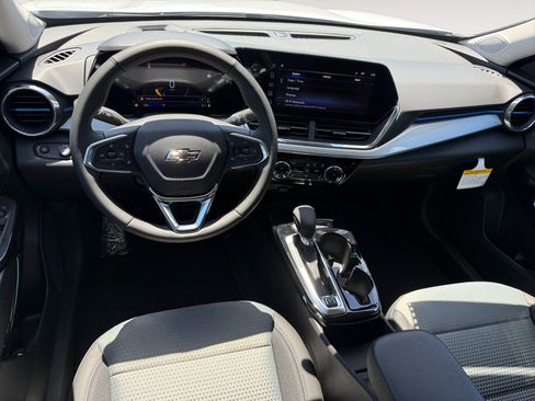 New 2026 Chevrolet Trax LT FWD image 15