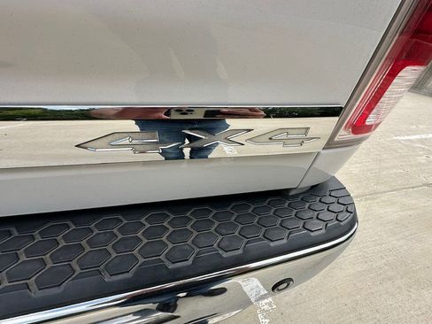 Used 2017 RAM 1500 Limited image 18