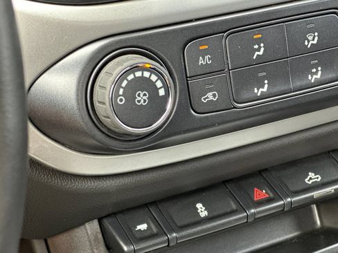 Used 2016 Chevrolet Colorado LT w/ Midnight Edition RWD image 29