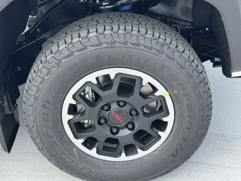 New 2026 Toyota Tacoma TRD Off-Road AWD/4WD image 15