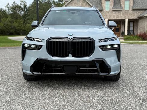Used 2024 BMW X7 xDrive40i w/ Executive Package AWD/4WD image 8