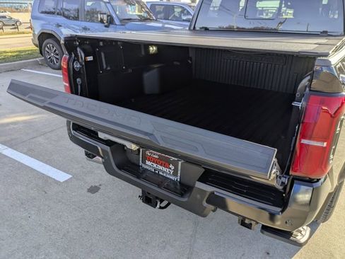 Used 2024 Toyota Tacoma Limited image 31