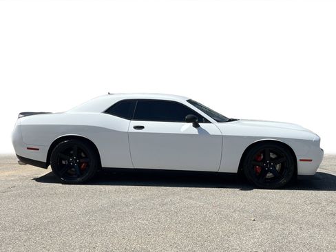 Used 2019 Dodge Challenger SRT Hellcat Redeye image 23