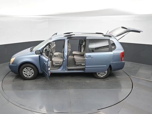 Used 2012 Kia Sedona LX FWD image 45