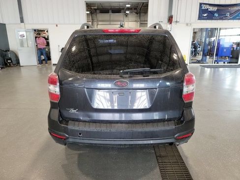 Used 2016 Subaru Forester 2.5i Premium w/ All-Weather Package AWD/4WD image 6