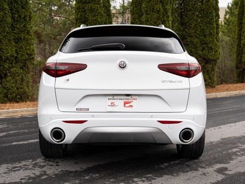Used 2021 Alfa Romeo Stelvio Ti w/ Premium Package image 9
