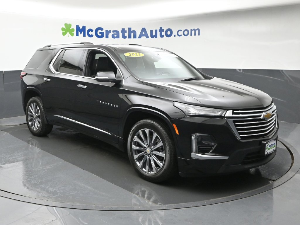 Used 2023 Chevrolet Traverse Premier AWD/4WD image 2