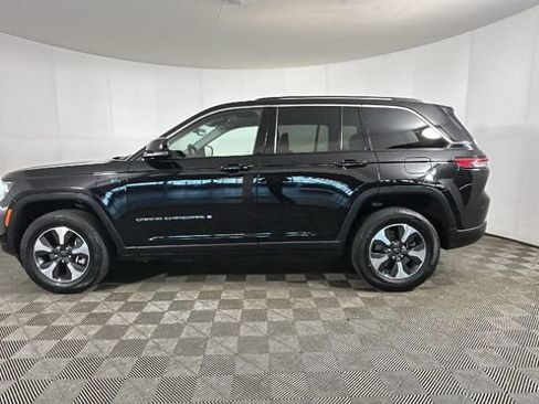 Used 2023 Jeep Grand Cherokee 4WD 4xe image 6