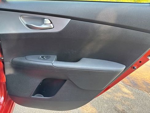 Used 2023 Kia Forte LXS w/ LXS Technology Package image 20