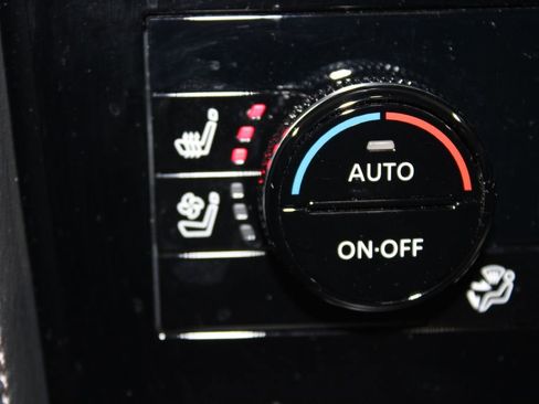 Used 2024 Nissan Armada Platinum w/ Captain's Chairs Package image 49