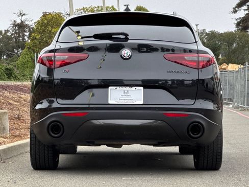 Used 2019 Alfa Romeo Stelvio Ti Sport w/ Quick Order Package 22S Sport AWD/4WD image 9