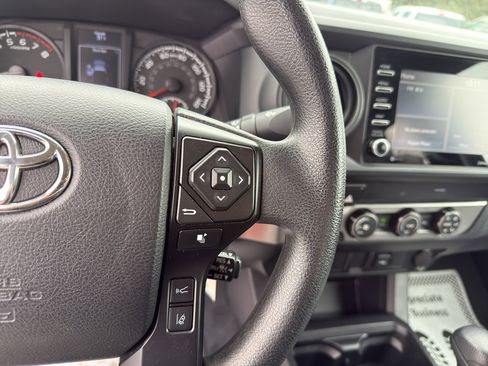 Used 2022 Toyota Tacoma SR RWD image 15