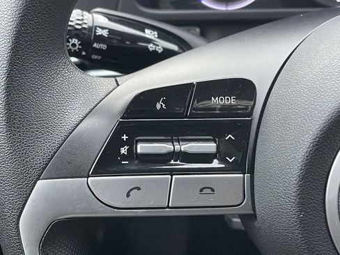 Certified 2023 Hyundai Elantra Blue FWD image 10