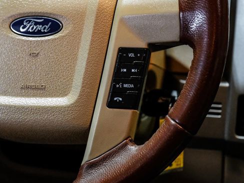 Used 2013 Ford F150 King Ranch w/ King Ranch Luxury Pkg RWD image 20