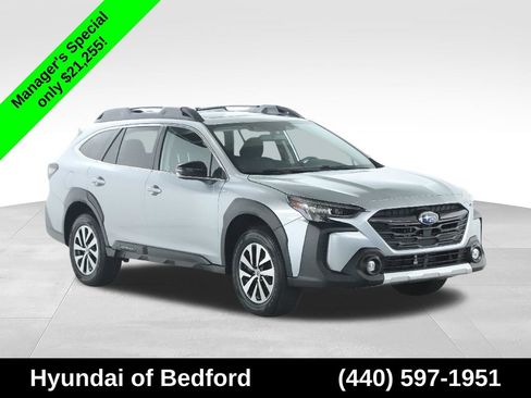 Used 2024 Subaru Outback Premium AWD/4WD image 10