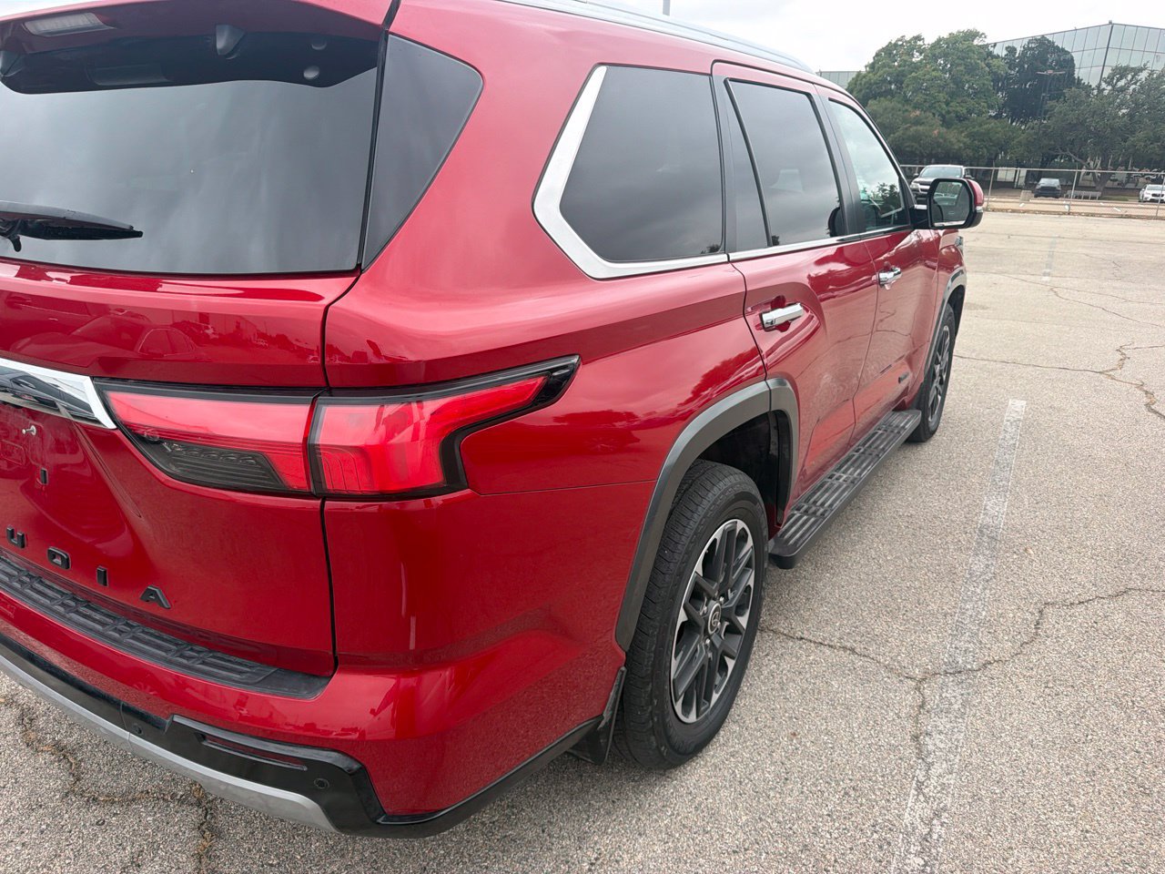 Used 2024 Toyota Sequoia Limited AWD/4WD image 4