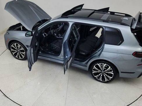 Used 2023 BMW X7 M60i w/ Executive Package image 90