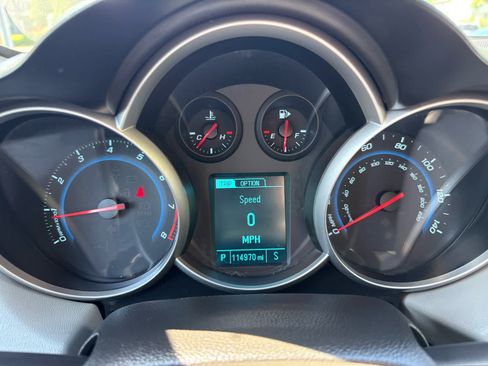 Used 2015 Chevrolet Cruze LT FWD image 18