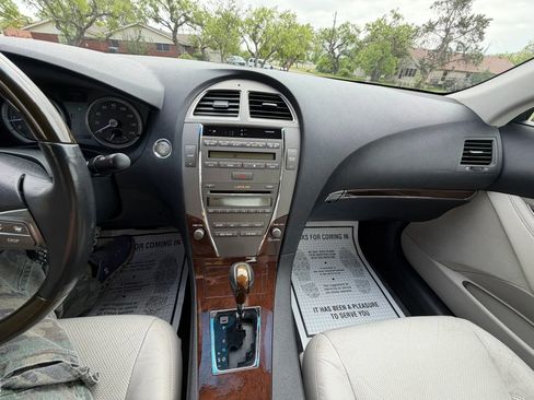 Used 2010 Lexus ES 350 FWD image 29