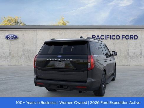 New 2026 Ford Expedition Active image 10
