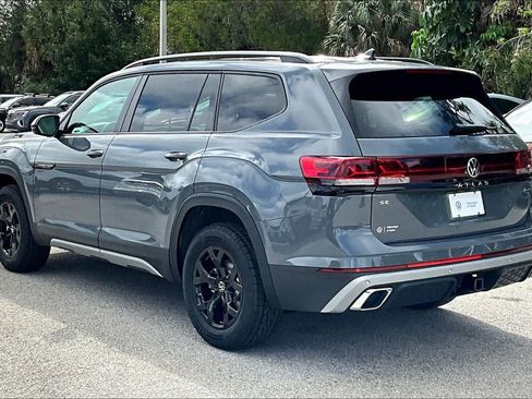 New 2026 Volkswagen Atlas Peak Edition AWD/4WD image 7