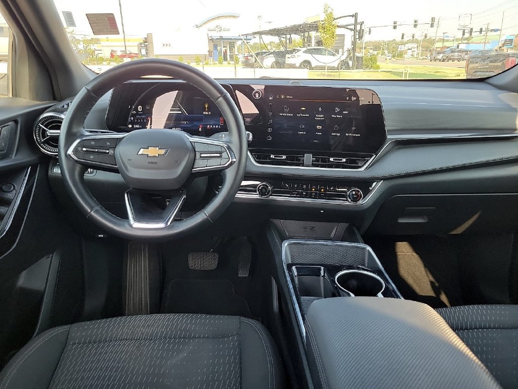 Used 2025 Chevrolet Equinox LT AWD/4WD image 10