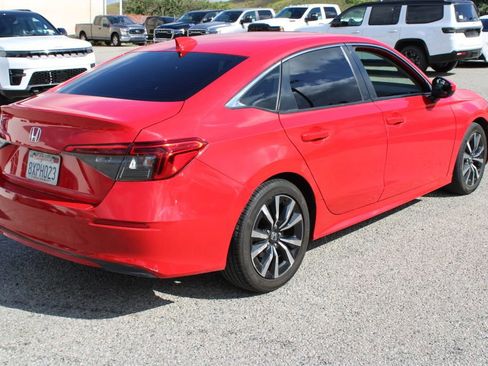 Used 2022 Honda Civic EX image 4