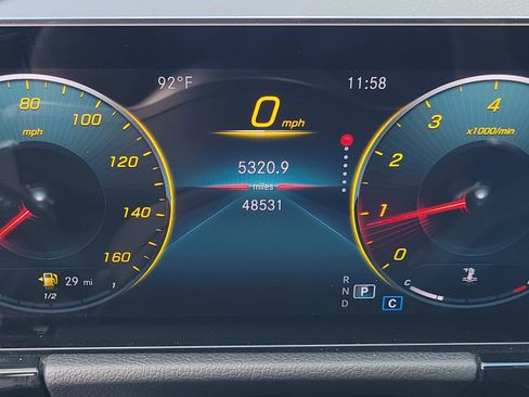 Certified 2022 Mercedes-Benz GLA 250 4MATIC image 25