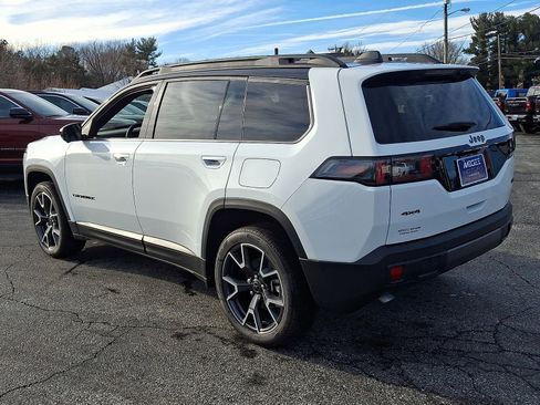 New 2026 Jeep Cherokee Overland w/ Trailer Tow Group image 4