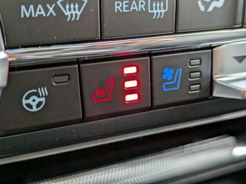 New 2025 Ford F150 Platinum w/ FX4 Off-Road Package image 24