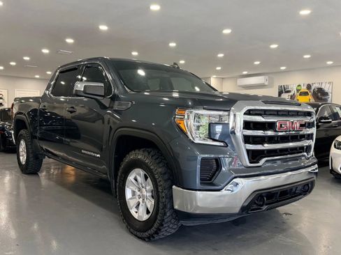 Used 2021 GMC Sierra 1500 SLE image 1
