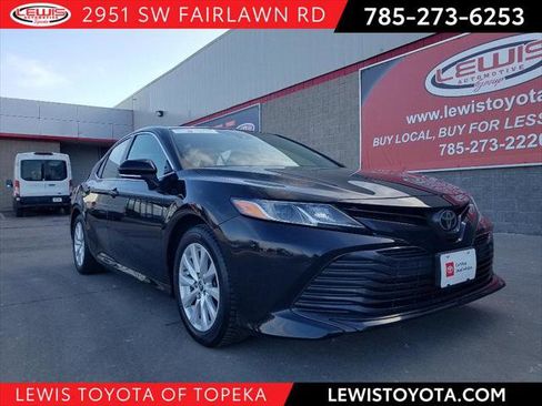 Certified 2018 Toyota Camry LE image 1