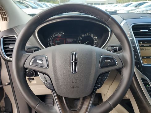 Used 2018 Lincoln MKX Select w/ Select Plus Package image 20