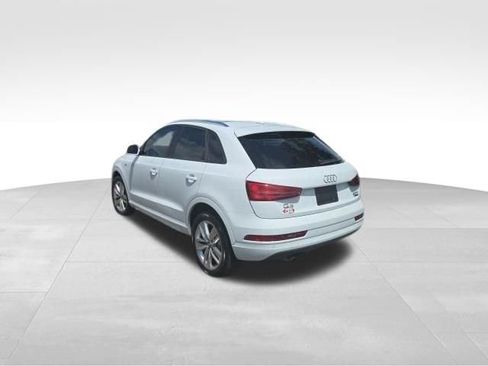 Used 2018 Audi Q3 2.0T Premium w/ Convenience Package AWD/4WD image 5
