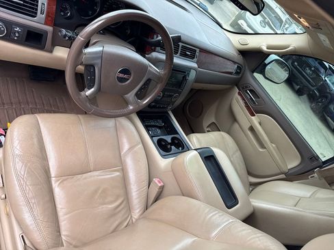 Used 2011 GMC Yukon SLT image 23