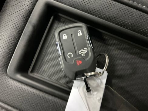 Used 2020 Chevrolet Silverado 1500 High Country AWD/4WD image 20