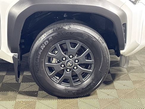 Used 2025 Toyota 4Runner SR5 RWD image 22