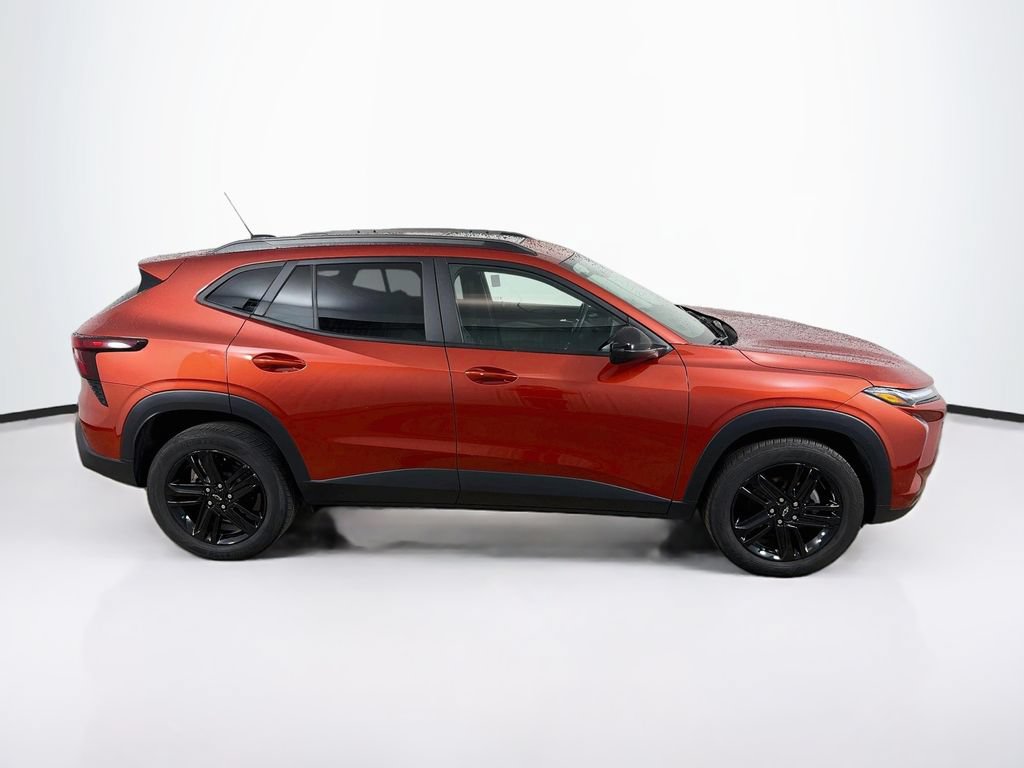 Used 2024 Chevrolet Trax ACTIV w/ Sunroof Package FWD image 4