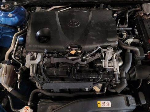 Used 2019 Toyota Camry LE FWD image 30
