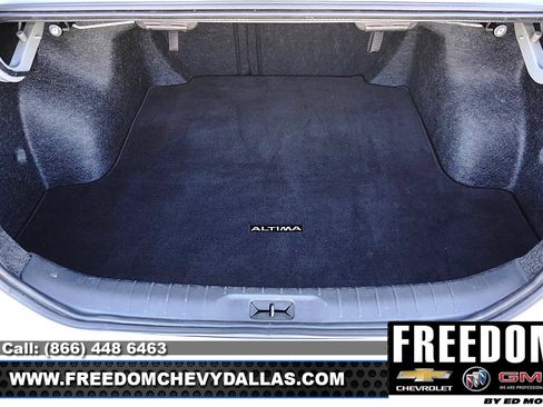 Used 2024 Nissan Altima 2.5 SV FWD image 44