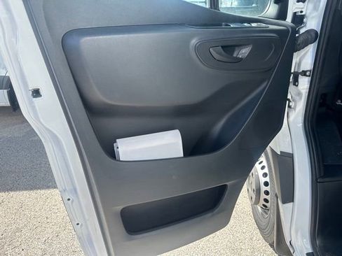 Used 2022 Mercedes-Benz Sprinter 3500 image 5